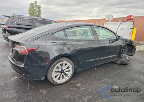 2022 Tesla Model 3 z USA, uszkodzony, nr VIN 5YJ3E1EAXNF291301